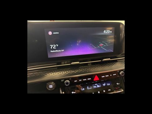 Used 2022 Kia Carnival SX Prestige FWD image 22