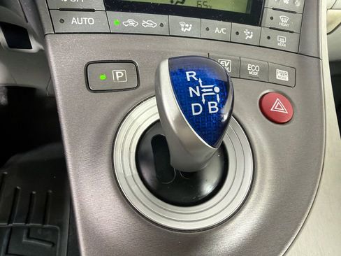 Used 2014 Toyota Prius Three image 30