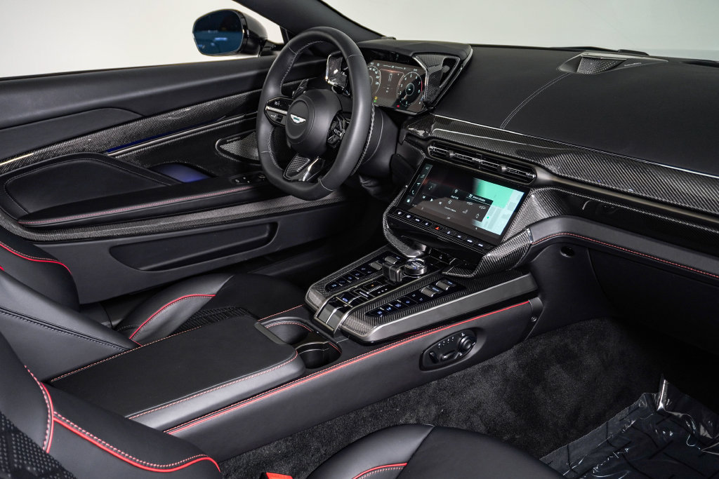 Used 2026 Aston Martin Vanquish Convertible RWD image 19