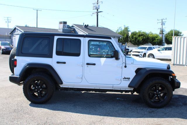 Used 2022 Jeep Wrangler Unlimited Sport AWD/4WD image 3