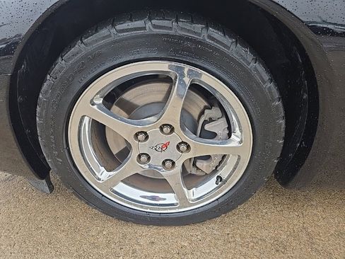 Used 2003 Chevrolet Corvette Convertible w/ Preferred Equipment Group1 image 22