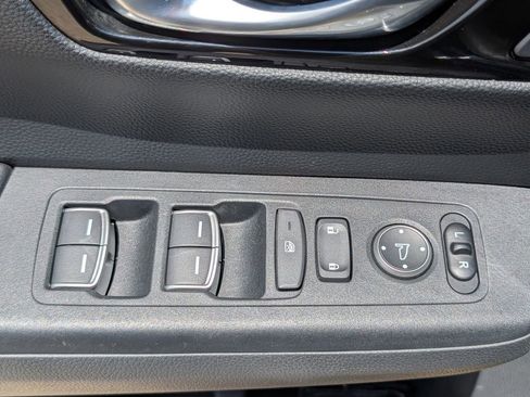 Used 2023 Honda CR-V EX-L image 17