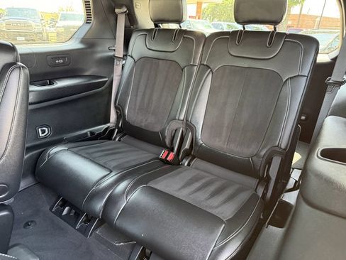 Used 2025 Jeep Grand Cherokee L Altitude AWD/4WD image 27