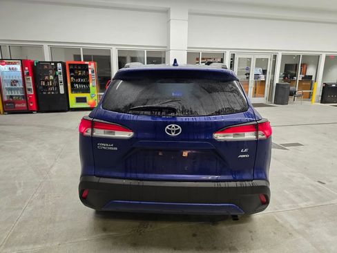 Used 2023 Toyota Corolla Cross LE w/ Moonroof Package image 5