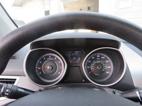 Used 2012 Hyundai Elantra GLS FWD image 48