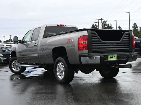 Used 2013 Chevrolet Silverado 3500 LTZ w/ LTZ Plus Package AWD/4WD image 2