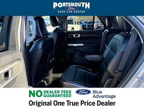 Certified 2022 Ford Explorer XLT w/ Equipment Group 202A image 5