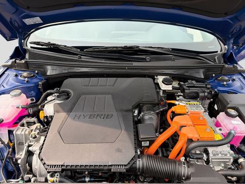 Certified 2025 Hyundai Elantra SEL FWD image 15