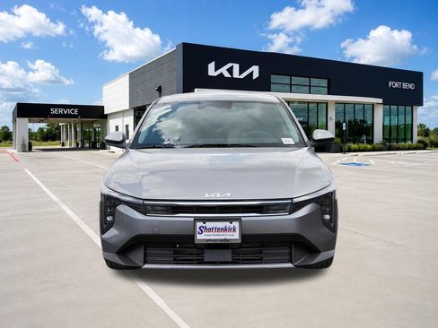 New 2026 Kia K4 EX FWD image 2