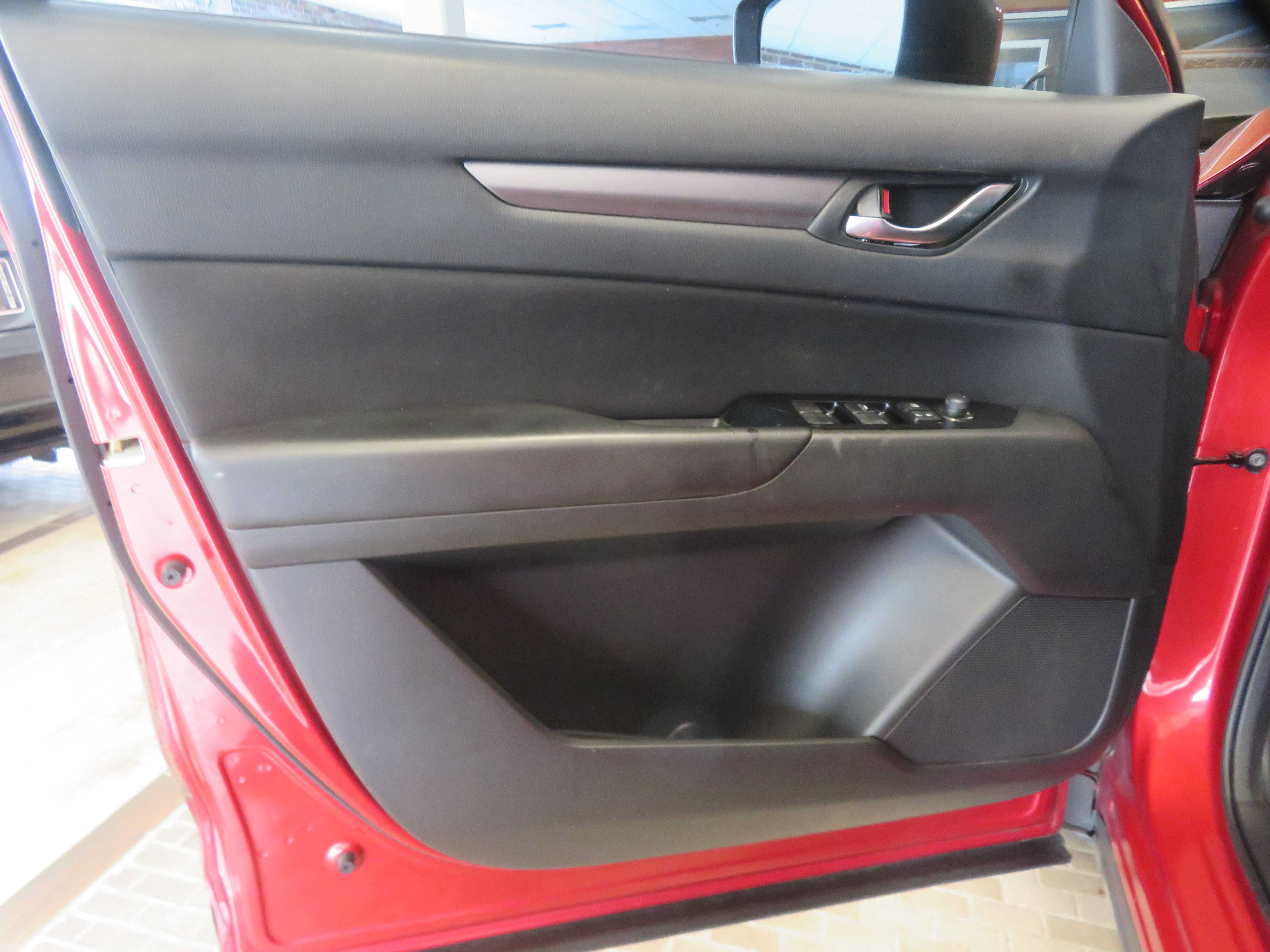 Used 2017 MAZDA CX-5 Sport FWD image 13