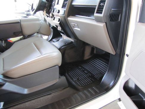 Used 2022 Ford F250 XL w/ Power Equipment Group AWD/4WD image 21