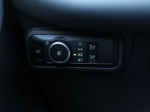 New 2026 Ford Explorer Active w/ Active Comfort Package image 9