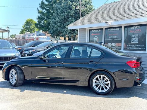 Used 2018 BMW 320i xDrive Sedan w/ Convenience Package AWD/4WD image 3