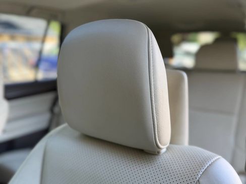 Used 2011 Lexus GX 460 Premium AWD/4WD image 77