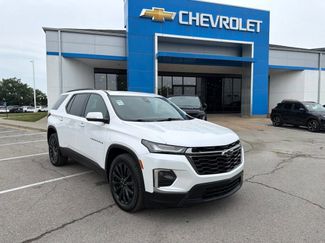 Used 2023 Chevrolet Traverse RS w/ LPO, Floor Liner Package AWD/4WD video 1