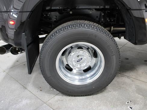 New 2026 Ford F350 Platinum image 44