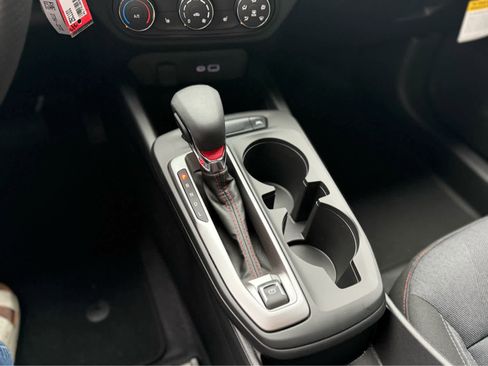 New 2025 Chevrolet Trax RS w/ Driver Confidence Package image 28