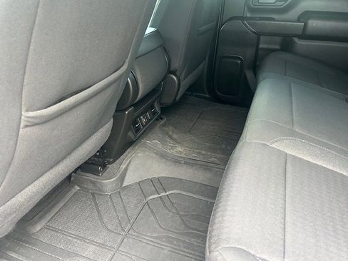 Used 2022 Chevrolet Silverado 2500 LT w/ Convenience Package image 14