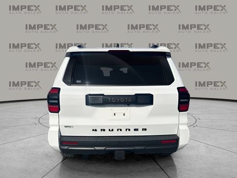 Used 2026 Toyota 4Runner SR5 RWD image 4