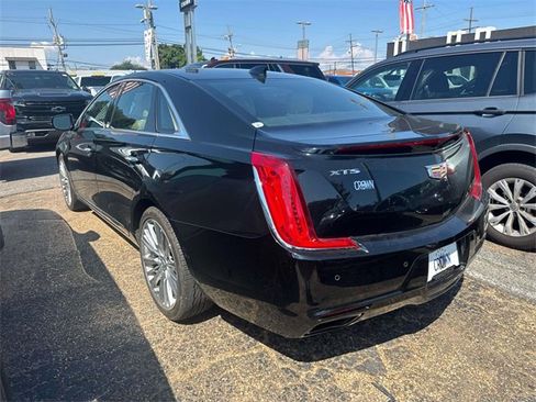 Used 2019 Cadillac XTS Platinum image 9