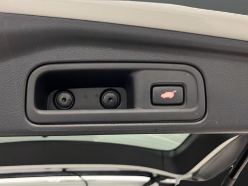 Used 2020 Honda Pilot Touring image 28