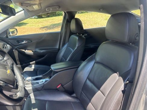 Used 2024 Chevrolet Malibu LT FWD image 16