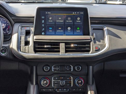 Used 2024 Chevrolet Suburban RST w/ Luxury Package image 20