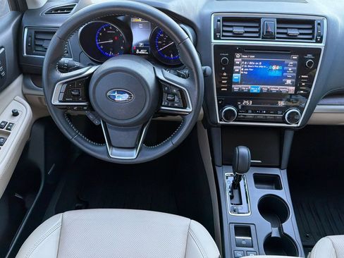 Used 2018 Subaru Outback 2.5i Limited image 18