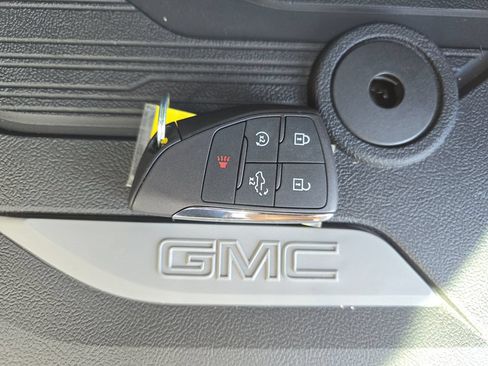 New 2026 GMC Sierra 1500 Elevation w/ Elevation Premium Package AWD/4WD image 36