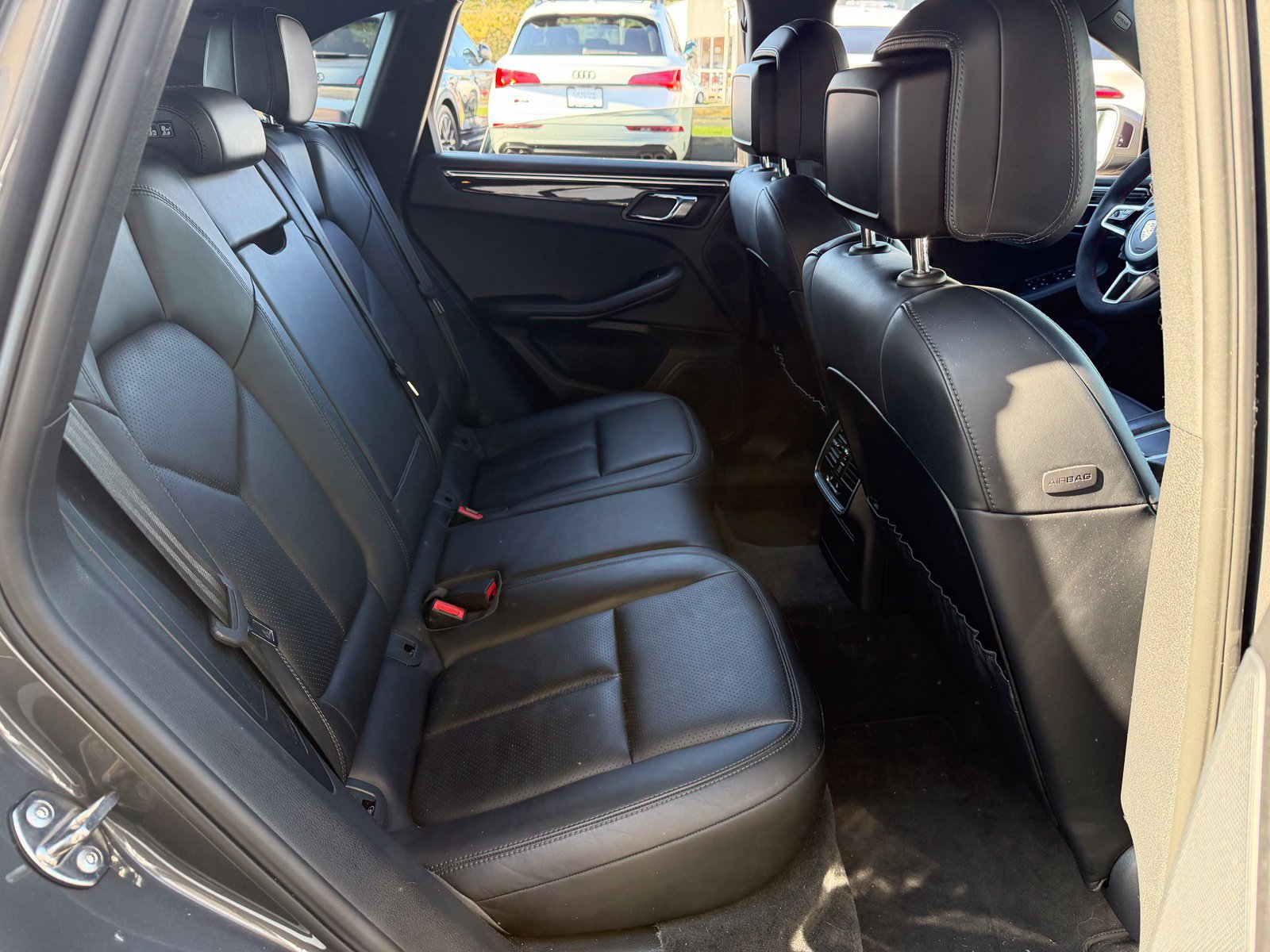 Used 2016 Porsche Macan S AWD/4WD image 19