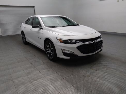 Used 2025 Chevrolet Malibu RS FWD image 13