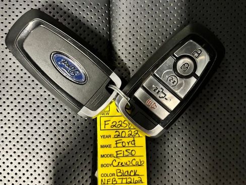Used 2022 Ford F150 Platinum w/ Equipment Group 701A High AWD/4WD image 26