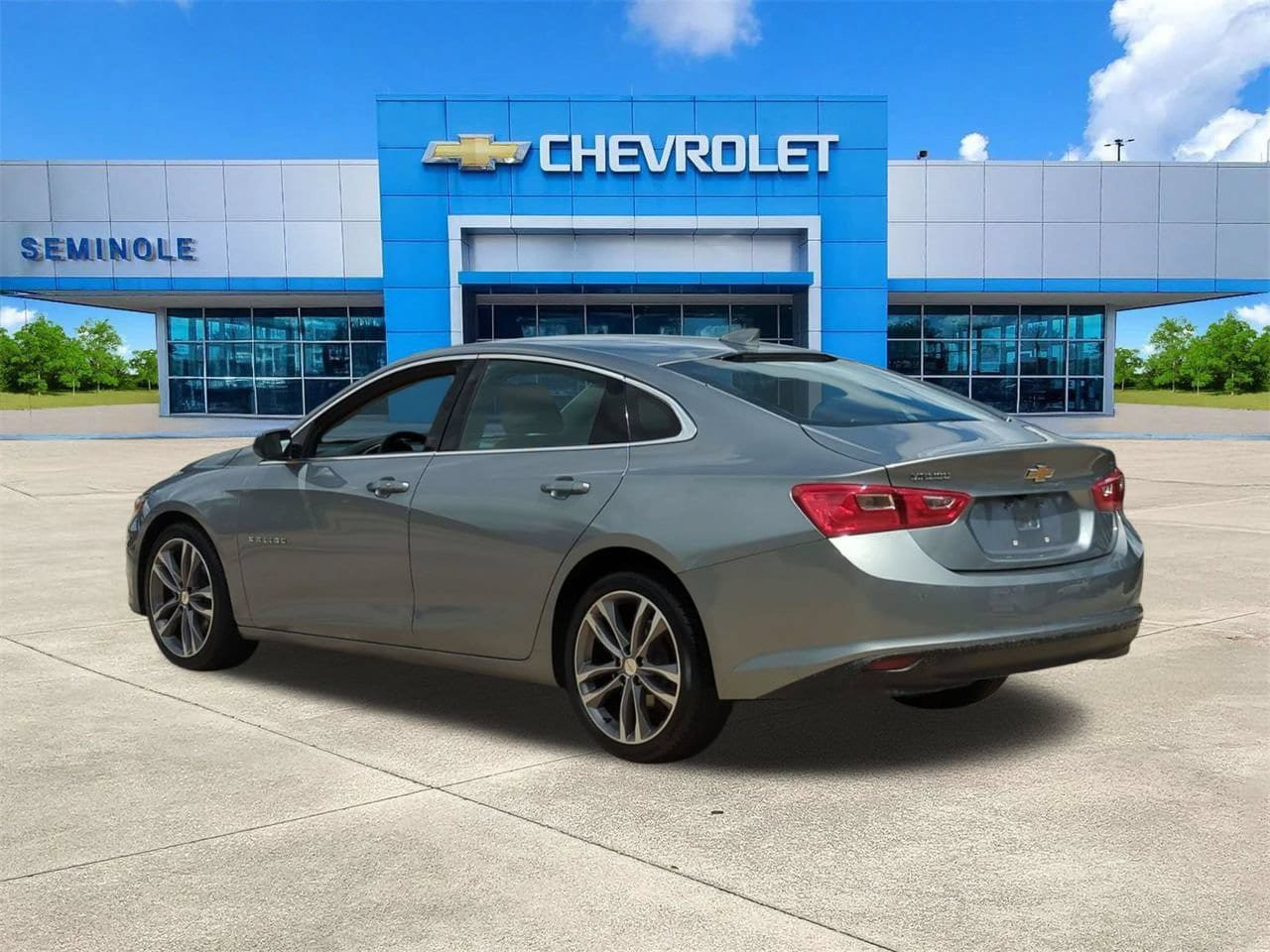 Used 2025 Chevrolet Malibu LT FWD image 3