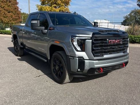 Used 2025 GMC Sierra 2500 AT4 w/ AT4 Premium Plus Package image 2