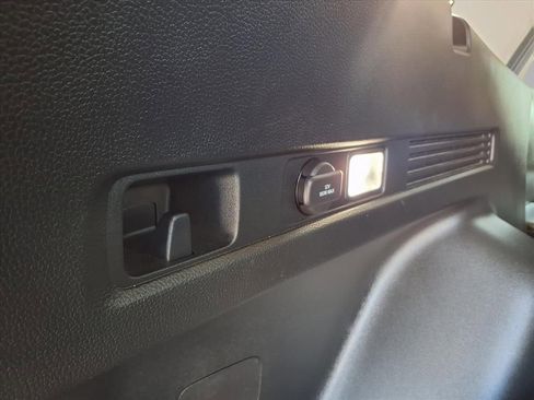 Used 2025 Honda CR-V EX image 29