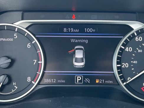 Used 2025 Nissan Sentra SV FWD image 31