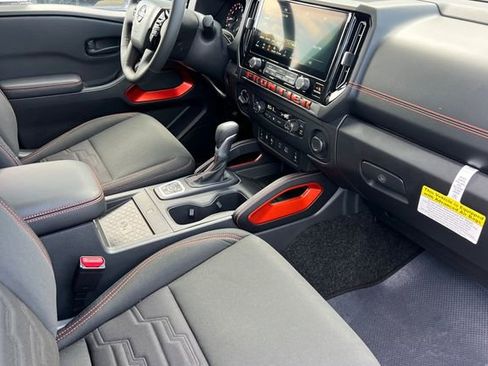 New 2026 Nissan Frontier PRO-4X w/ Pro-4x Convenience Package image 15