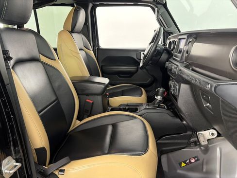 Used 2019 Jeep Wrangler Unlimited Sport S AWD/4WD image 32