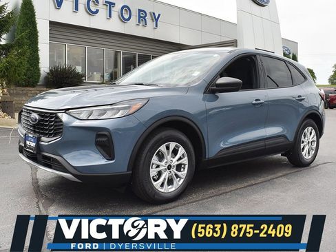New 2025 Ford Escape Active w/ Tech Pack #1 FWD image 1