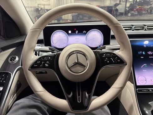 Used 2022 Mercedes-Benz S 500 S 500 image 18