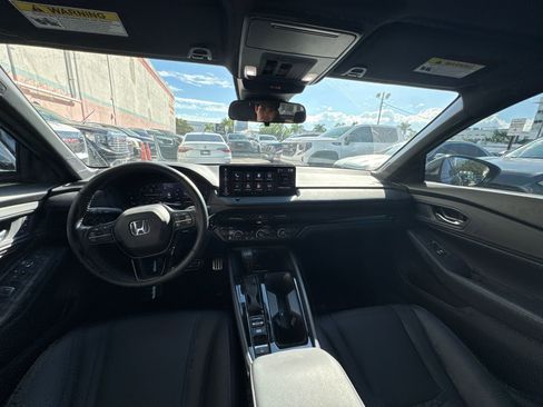 Used 2025 Honda Accord Sport image 26
