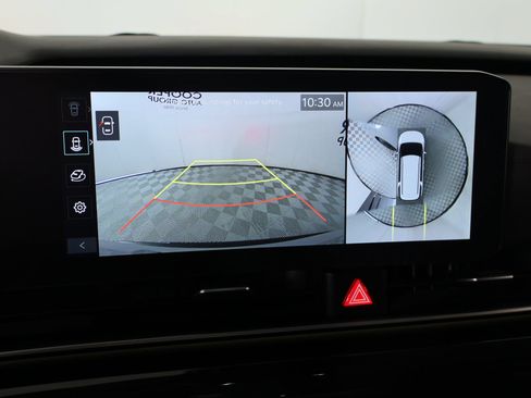Used 2025 Kia Carnival SX Prestige FWD image 6