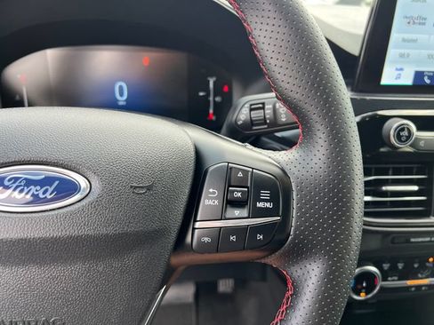 Used 2025 Ford Escape ST-Line AWD/4WD image 17