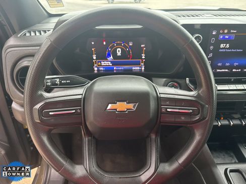Used 2023 Chevrolet Colorado W/T image 15