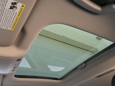 Used 2023 Volkswagen Jetta SE image 27