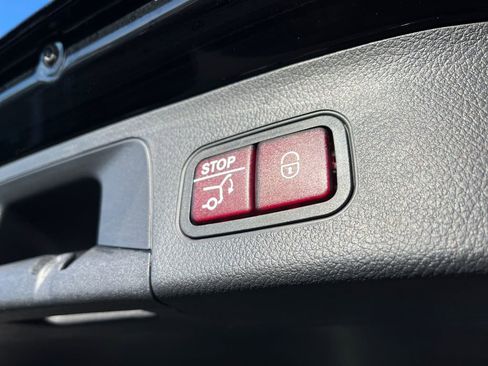 Certified 2025 Mercedes-Benz GLA 250 4MATIC image 19