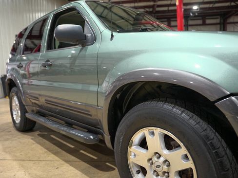 Used 2006 Ford Escape XLT image 34