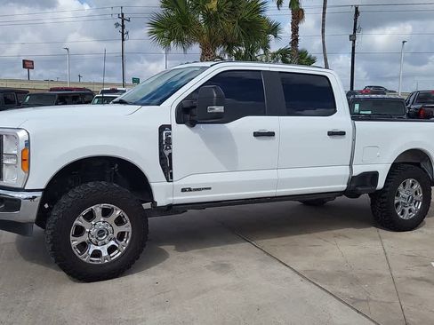 Used 2023 Ford F250 XL w/ 360-Degree Camera Package AWD/4WD image 4
