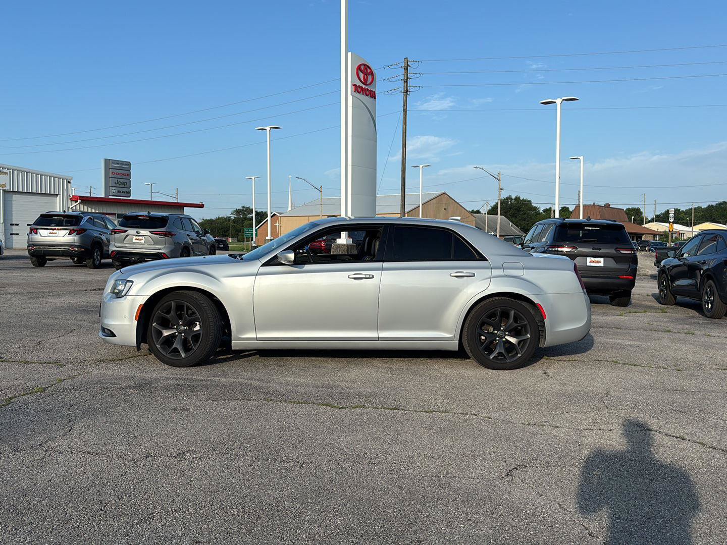 Used 2023 Chrysler 300 S RWD image 8