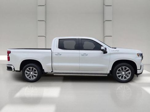 Used 2022 Chevrolet Silverado 1500 High Country w/ Z71 Off-Road Package AWD/4WD image 6